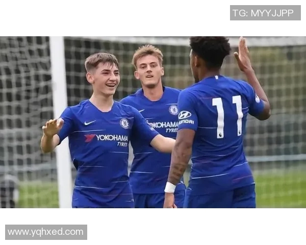 U19越南队与新加坡队激战正酣青年足球赛场上的精彩对决